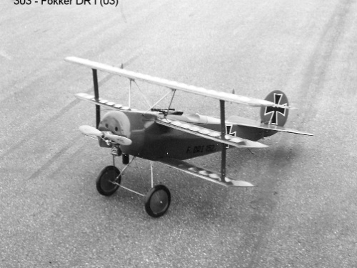 303 - Fokker-Dreidecker 03